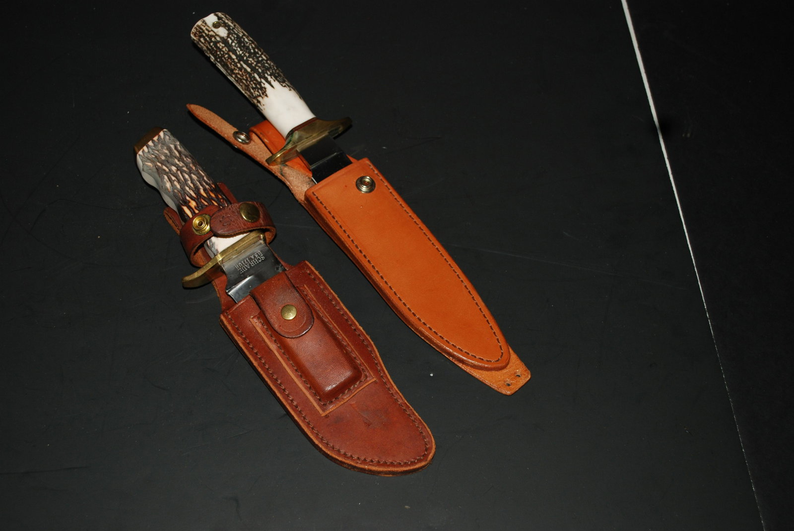 2 HUNTING KIVES ( 1 SCHRADE) 12": 3 HUNTING KIVES ( 1 SCHRADE) 12"