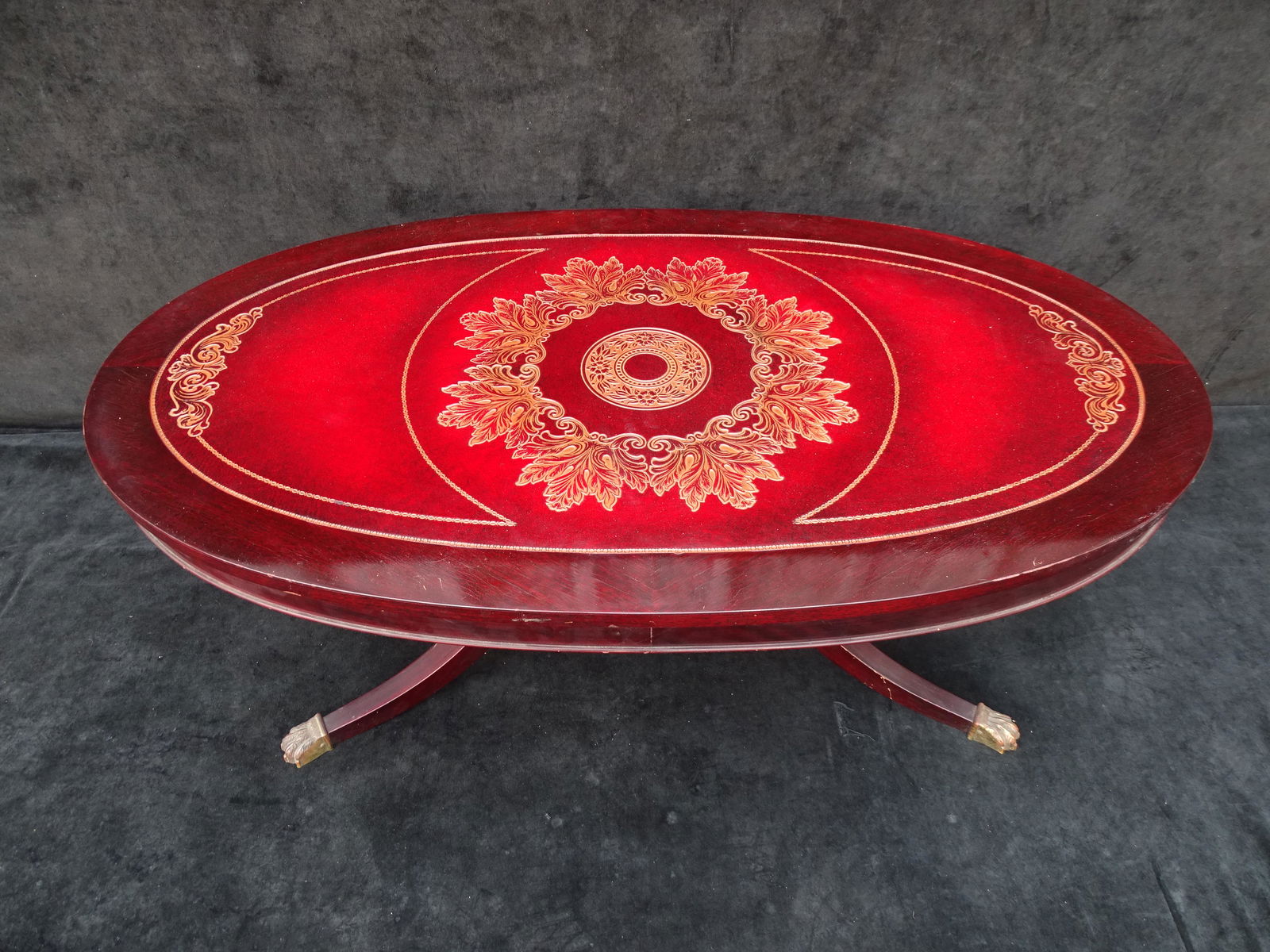 MAHOGANY EMBOSSED LEATHER TOP OVAL COCKTAIL TABLE 17" X (1 of 9)