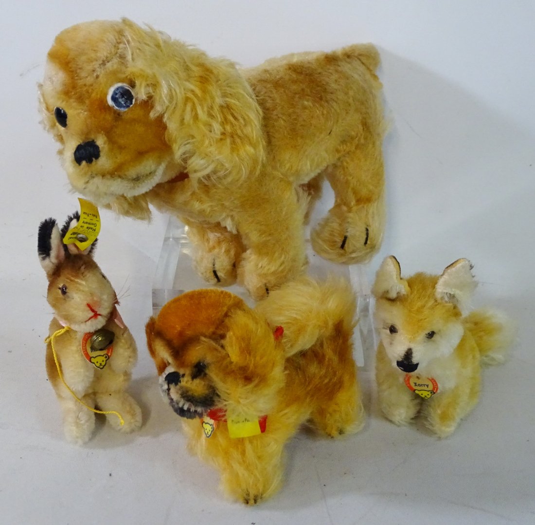 4 STEIFF ANIMALS (1 of 9)