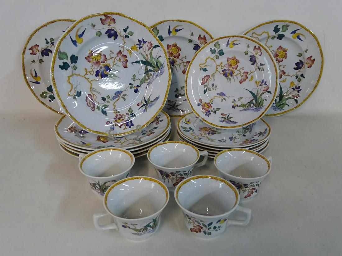 PARTIAL SET WEDGWOOD DEVON ROSE DINNER WARE (1 of 6)