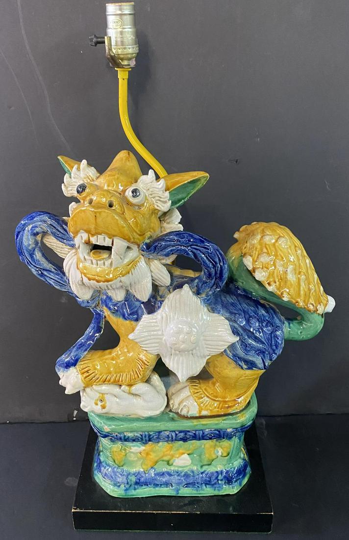 CERAMIC FOO DOG LAMP 18''H. (1 of 5)