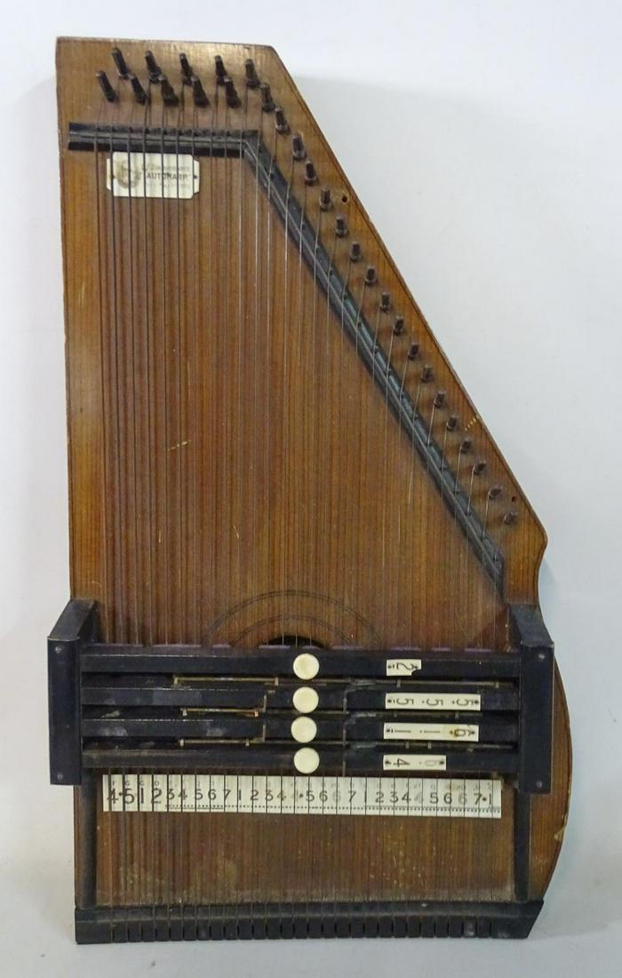 CF ZIMMERMAN'S AUTOHARP 20" X 11.5" X 3": CF ZIMMERMAN'S AUTOHARP 20" X 11.5" X 3"