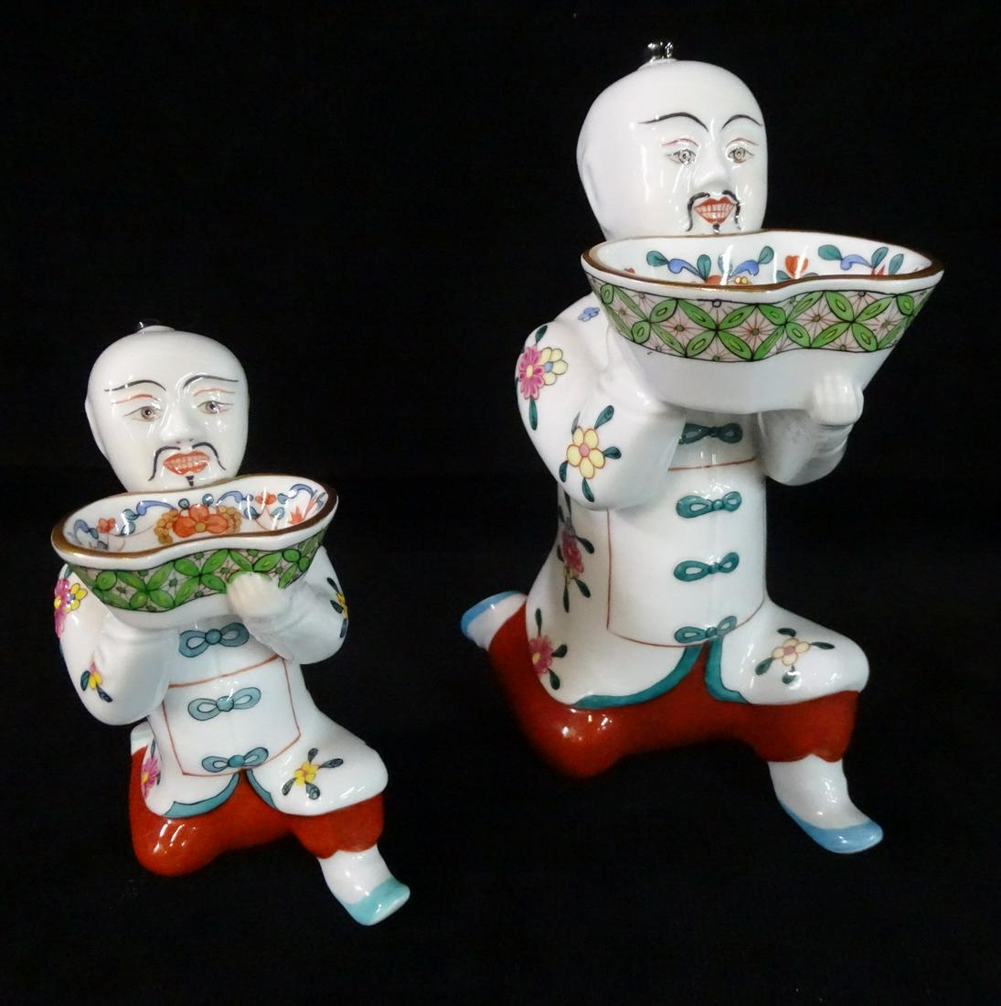 (2) HEREND ASIAN FIGURES ON BENDED KNEE  6.75" H (1 of 8)