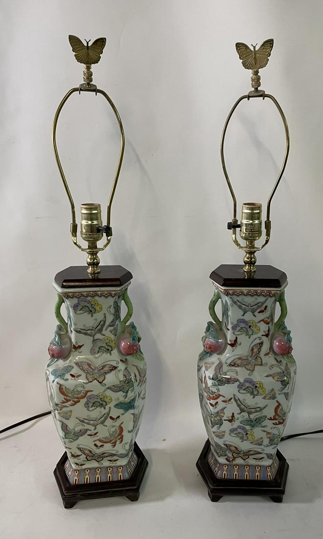 PR. PORCELAIN LAMPS W/FRUIT MOTIF 15" H WITHOUT HARP: PR. PORCELAIN LAMPS W/FRUIT MOTIF 15" H WITHOUT HARP