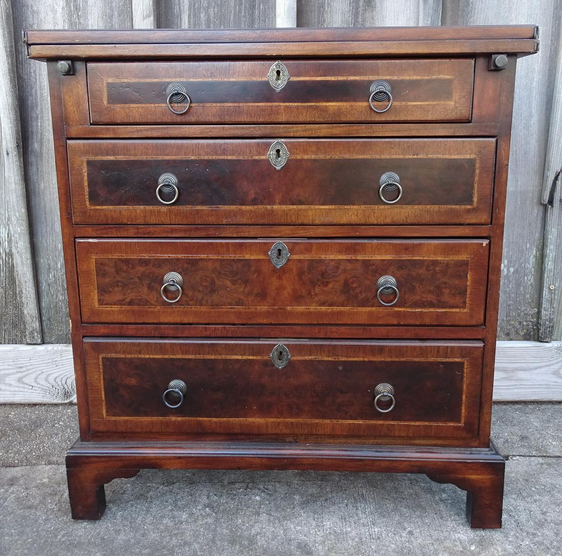 SMALL MAHOGANY BATCHELORS CHEST 30.5X28X13.25 (1 of 8)
