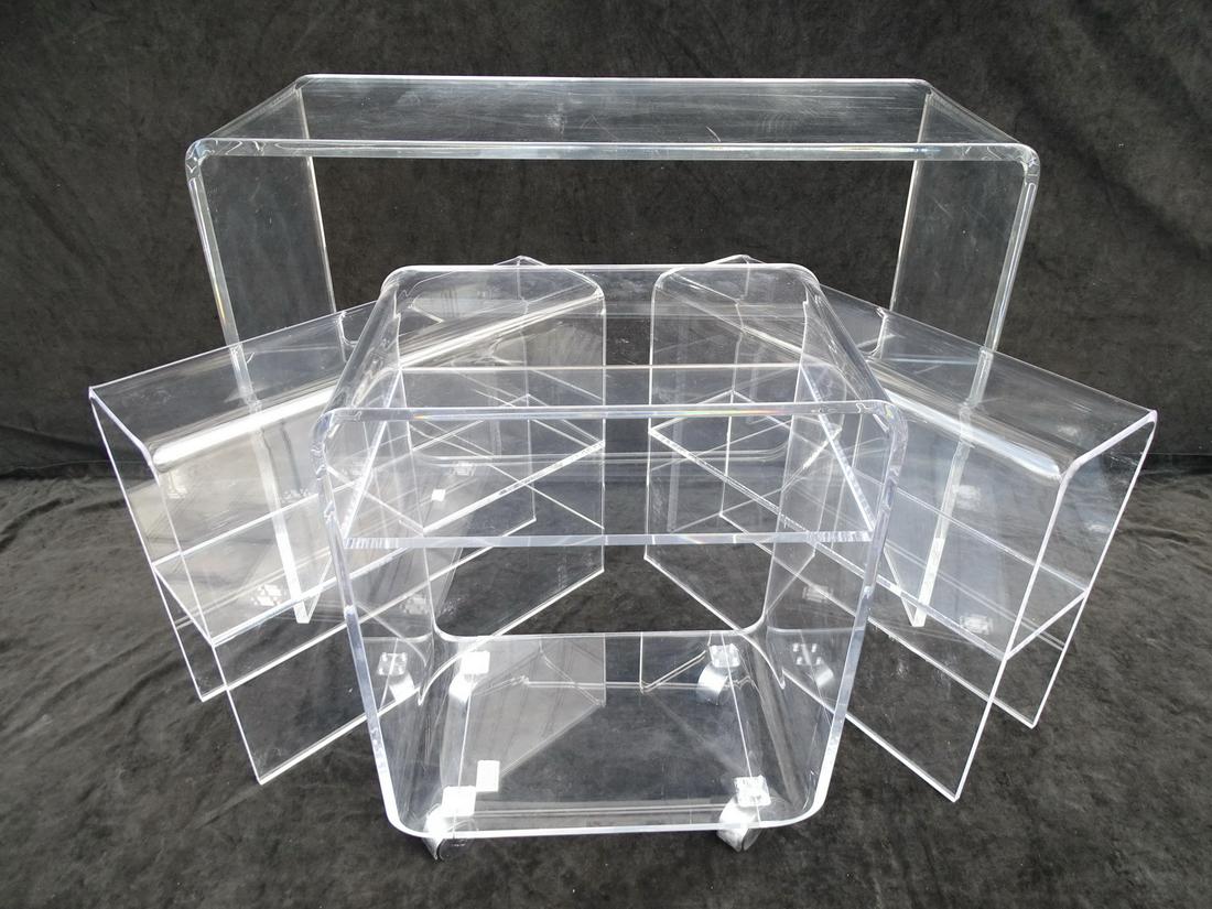 4 PIECES OF LUCITE INC. ROLLING CART (29 X 38 1/4 X 15): 4 PIECES OF LUCITE INC. ROLLING CART (29 X 38 1/4 X 15)