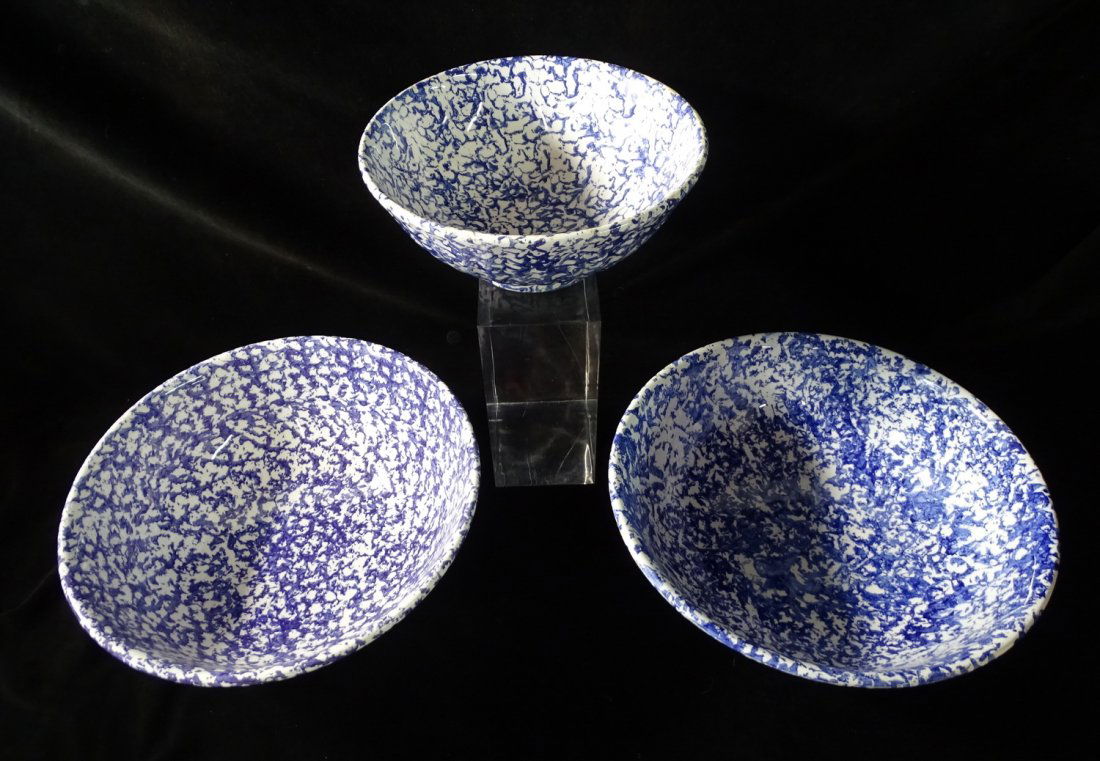 SET OF 3 NESTING ITALIAN BLUE & WHITE CERAMIC BOWLS 5" X 13" DIA. LARGEST (1 of 10)