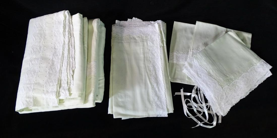 E. BRAUN & CO NEW YORK: 11 PCS BED LINEN SET: COTTON, CA. 108" X 104" FLAT SHEET, MINT W/ LACE (1 of 18)