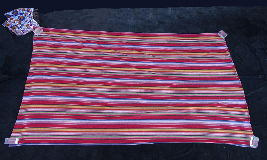 LOT OF 4 BOLTS OF AFRICAN PATTERNED FABRIC & 1 BAG (1 of 19)