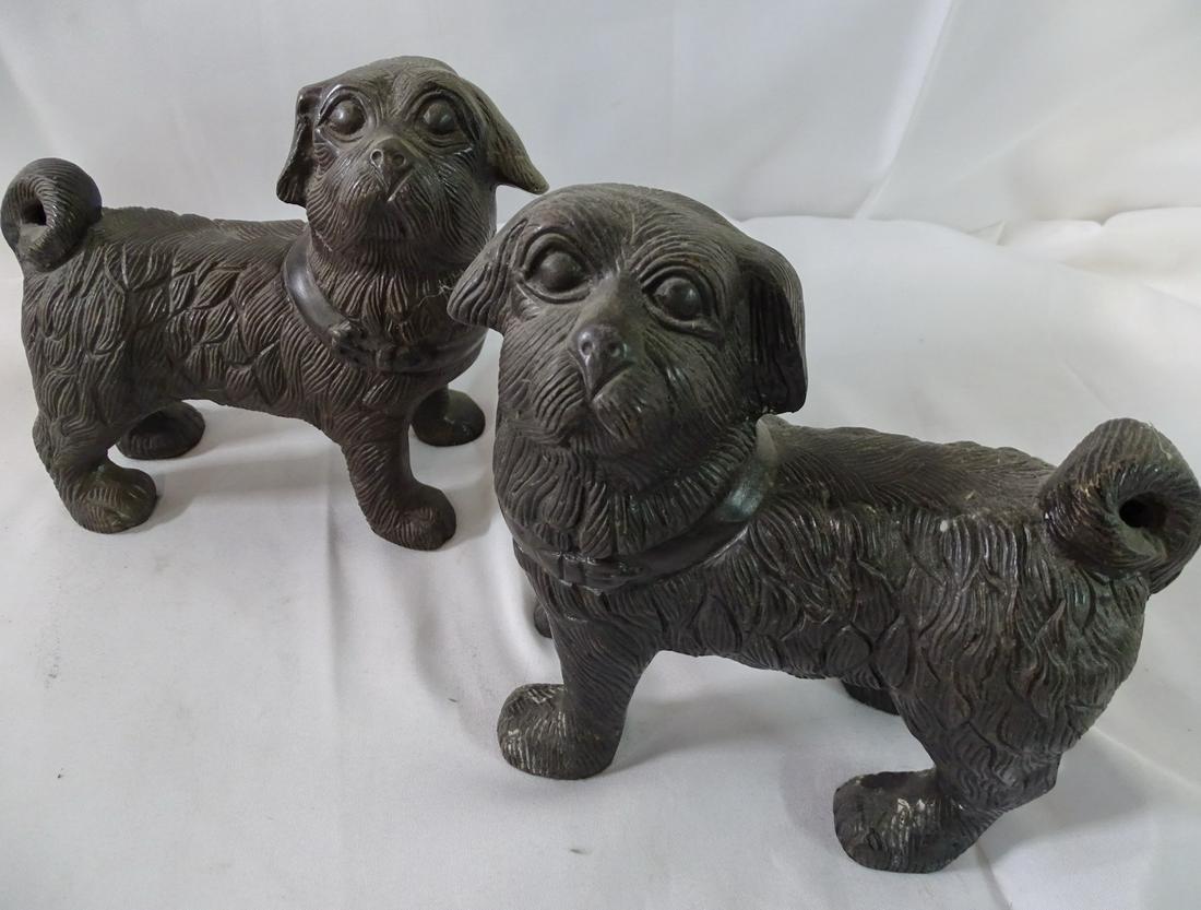 (2) DOG FIGURAL BOOK ENDS 8 X 8 X 4: (2) DOG FIGURAL BOOK ENDS 8 X 8 X 4
