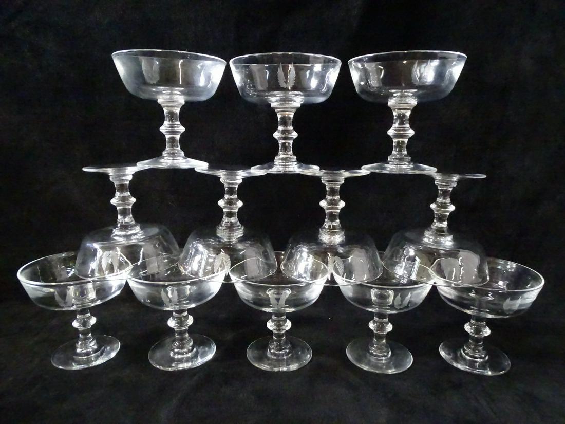 FINE SET OF 12 VINTAGE STUBEN CHAMPAGNE SHERBERT GLASSES W/ UNIQUE WING DESIGN 4" (1 of 8)
