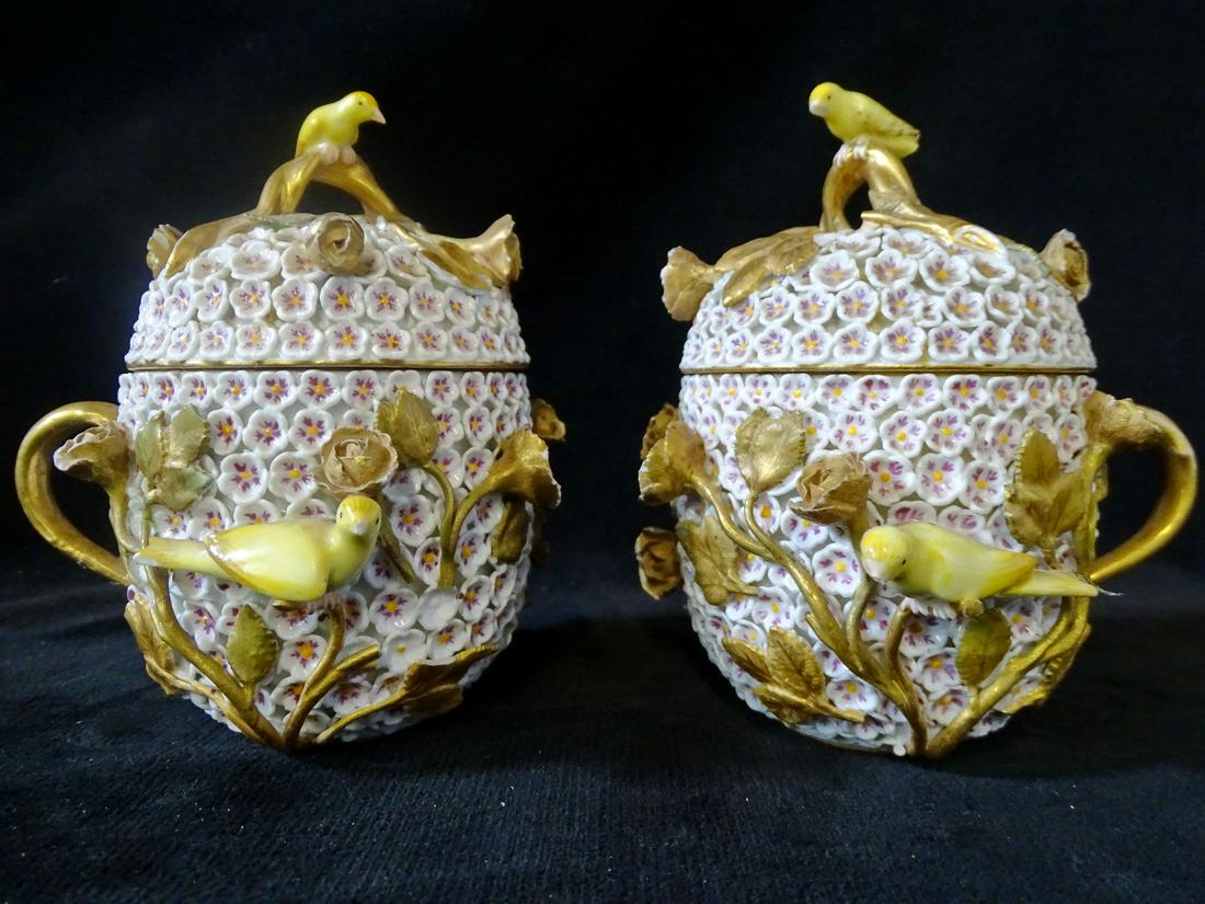 PAIR RARE ANTIQUE MEISSEN COVERED CUPS HAND PAINTED INTERIOR: PAIR RARE ANTIQUE MEISSEN COVERED CUPS HAND PAINTED INTERIOR