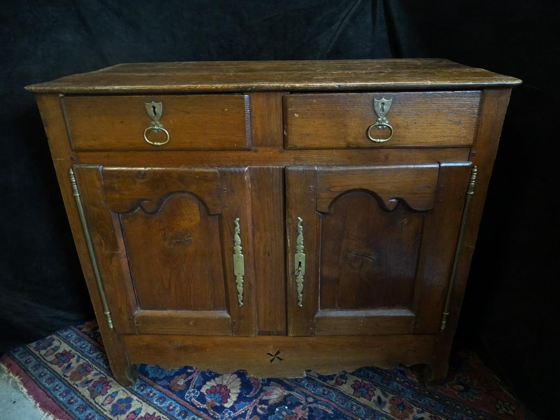 18TH CENTURY FRENCH OAK BUFFET 37.5" x 43" x 21.5": 18TH CENTURY FRENCH OAK BUFFET 37.5" x 43" x 21.5"
