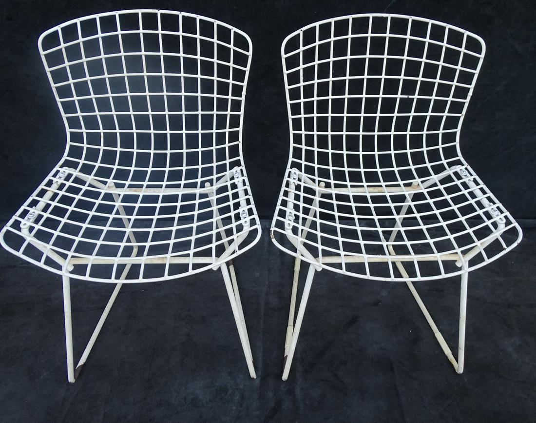 PAIR BERTOIA FOR KNOLL CHILD SIZE CHAIRS 23.5" X 15.75" X 17": PAIR BERTOIA FOR KNOLL CHILD SIZE CHAIRS 23.5" X 15.75" X 17"