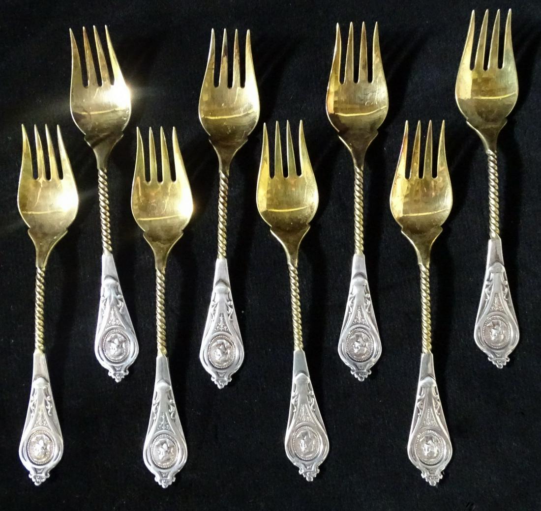 8 ALBERT COLES MEDALLION ICE CREAM FORKS, SILVER AND GOLD WASH (COIN 1863) L 5.25": 8 ALBERT COLES MEDALLION ICE CREAM FORKS, SILVER AND GOLD WASH (COIN 1863) L 5.25"