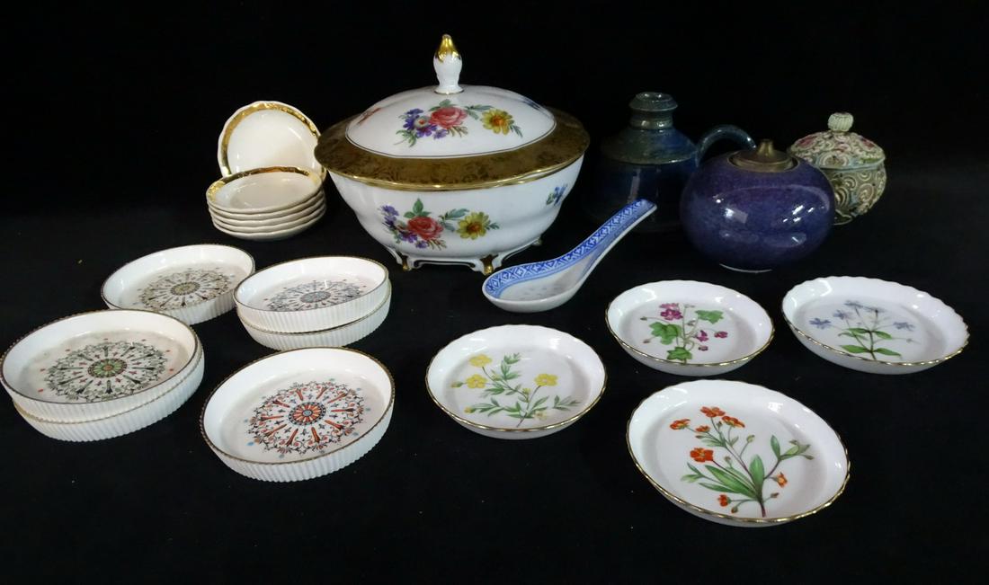 LOT OF ROYAL WORCESTER & MINTON COASTERS ETC., (1 of 3)
