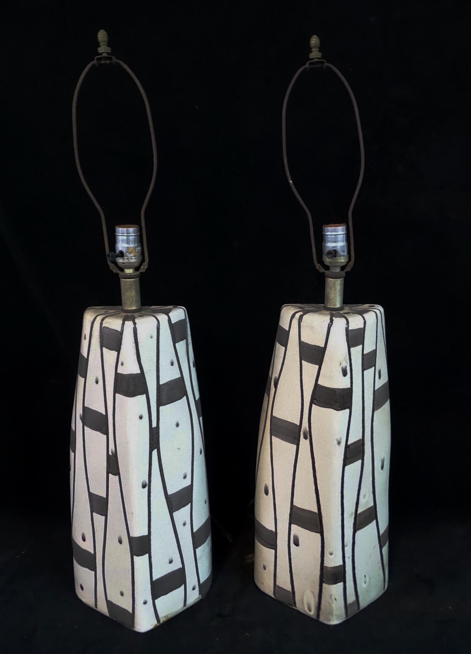 PAIR OF MID CENTURY CERAMIC LAMPS SIGNED KELBY (1 of 11)