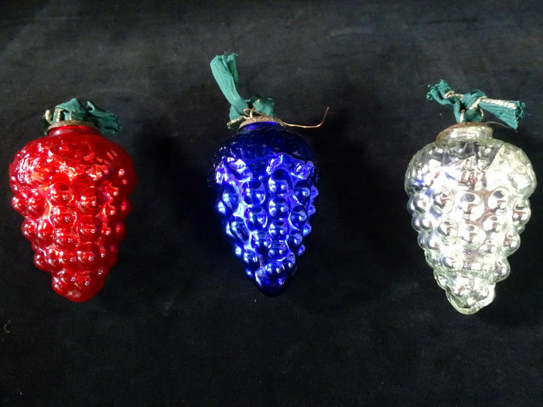 3 INDIAN KUGEL GLASS ORNAMENTS SILVER/RED/BLUE GRAPE CLUSTERS 4.25"-4.5" H: 3 INDIAN KUGEL GLASS ORNAMENTS SILVER/RED/BLUE GRAPE CLUSTERS 4.25"-4.5" H