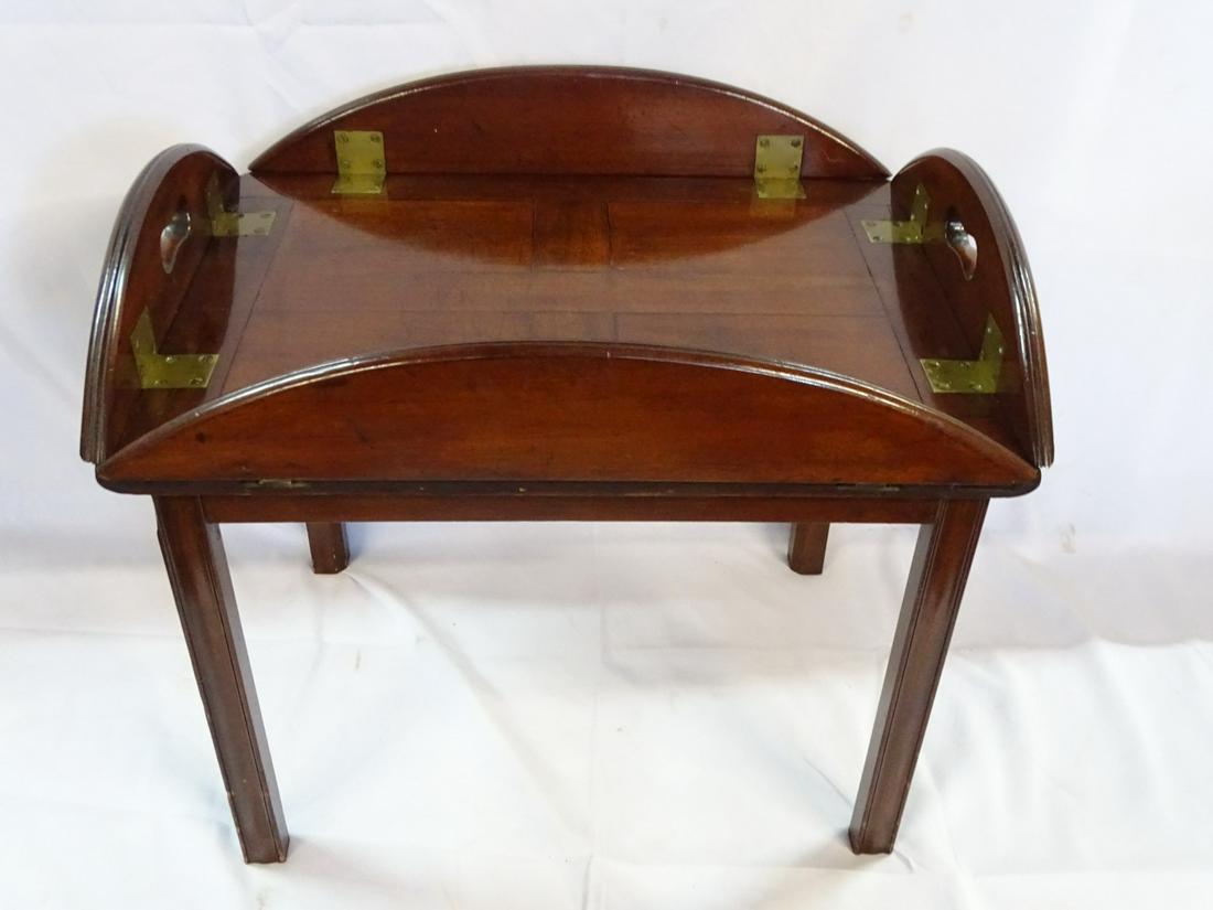 MAHOGANY BUTLERS TABLE 31X22X17: MAHOGANY BUTLERS TABLE 31X22X17