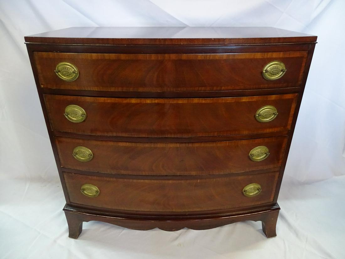 MAHOGANY CHIPPENDALE STYLE 4 DRAWER BOWFRONT BACHELOR CHEST 33X34.5X18 (1 of 9)