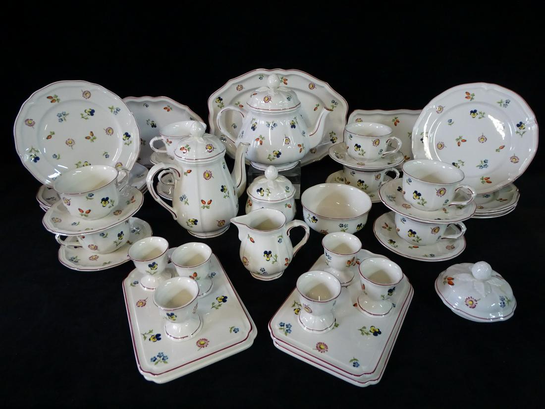 40+ PIECES VILLEROY & BOCH "PETIT FLEU" BREAKFAST & TEA SET INC. TEAPOT, COFFEE POT 8" HIGH, PLATES, (1 of 15)