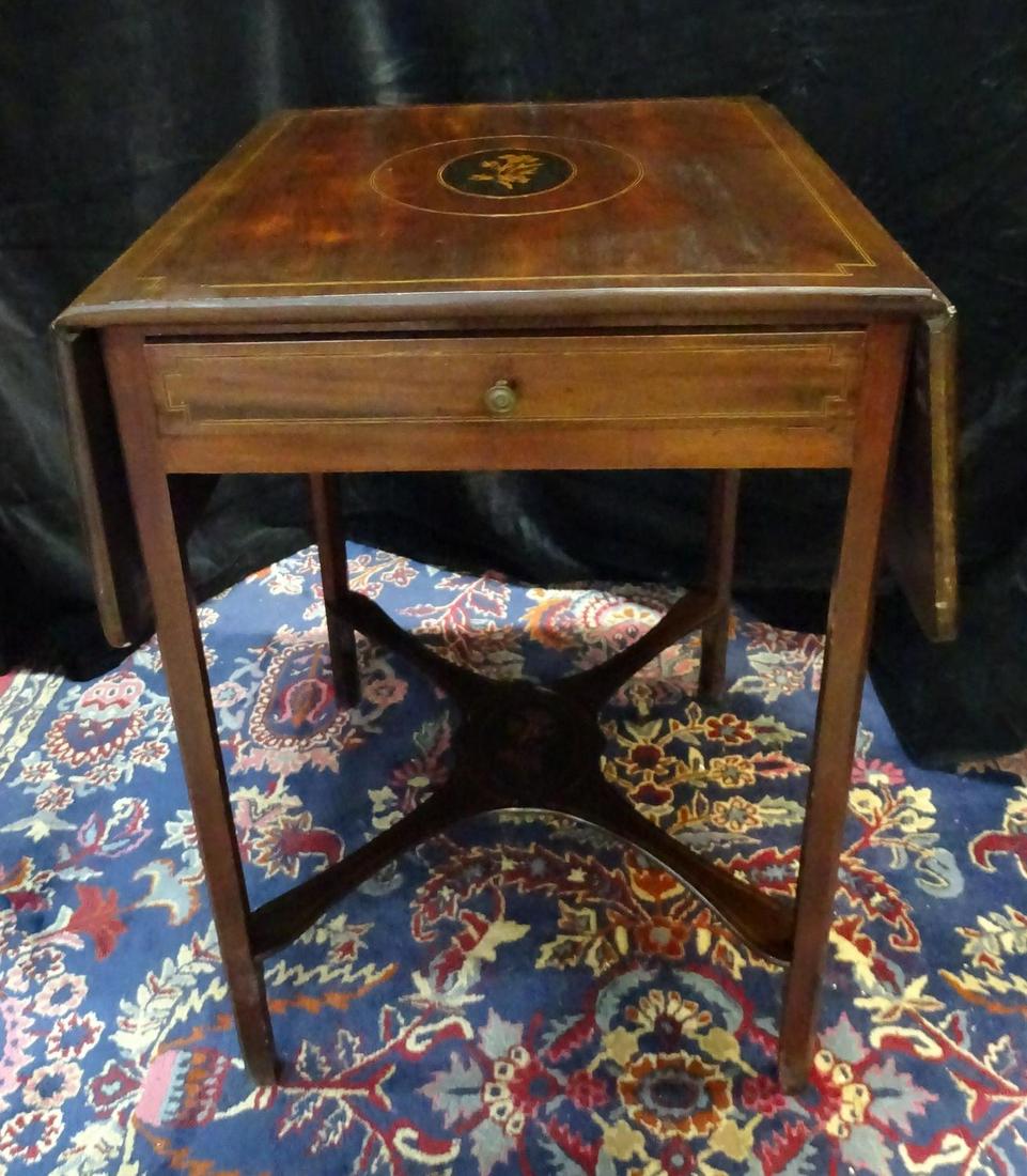 ANTIQUE ENGLISH INLAID PEMBROKE TABLE: ANTIQUE ENGLISH INLAID PEMBROKE TABLE