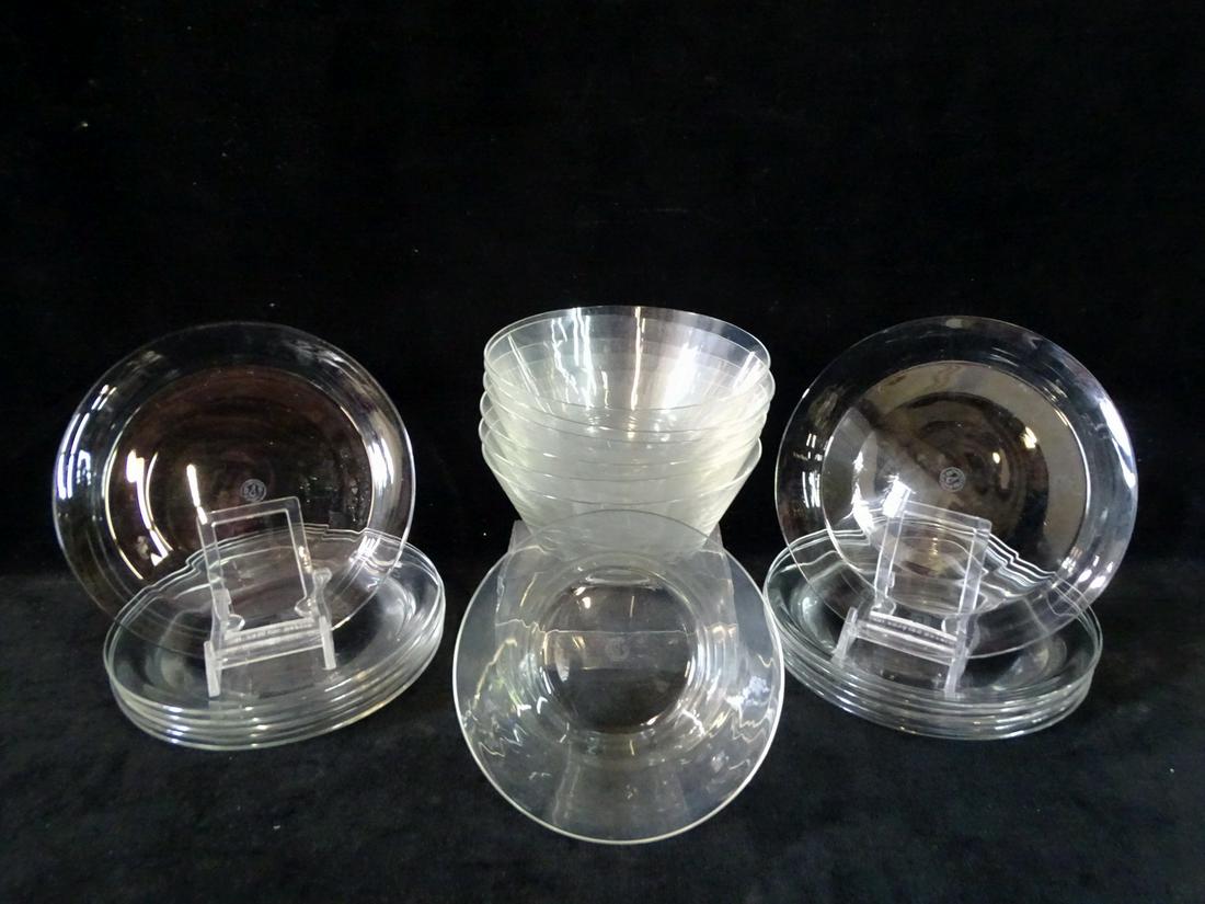 GROUP OF 12 BACCARAT 5.75"DIA. PLATES AND 7 FINGER BOWLS 2.25"H x 4.75"DIA.: GROUP OF 12 BACCARAT 5.75"DIA. PLATES AND 7 FINGER BOWLS 2.25"H x 4.75"DIA.