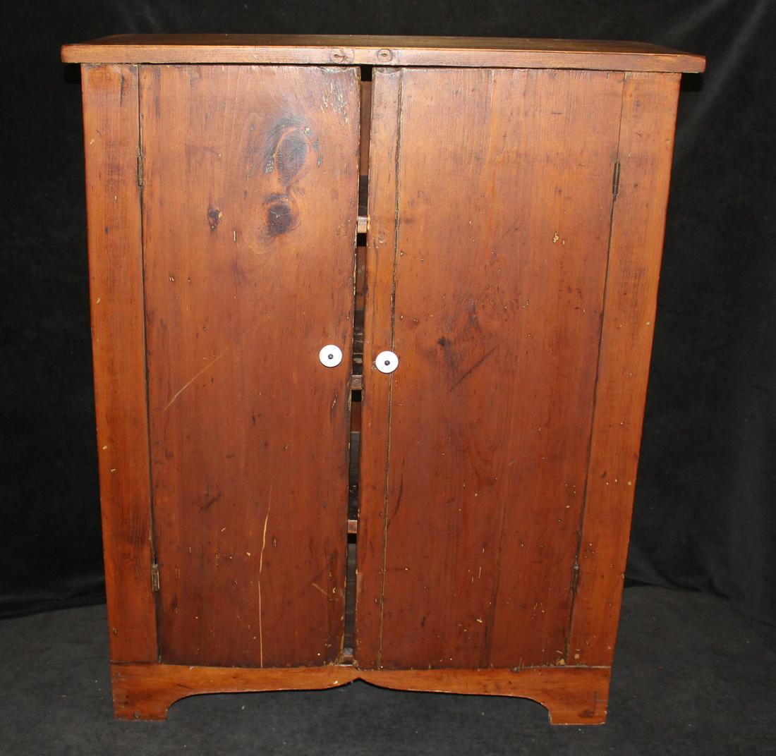 18/19 C PINE 2 DOOR CABINET  41X33X15.5 (1 of 9)