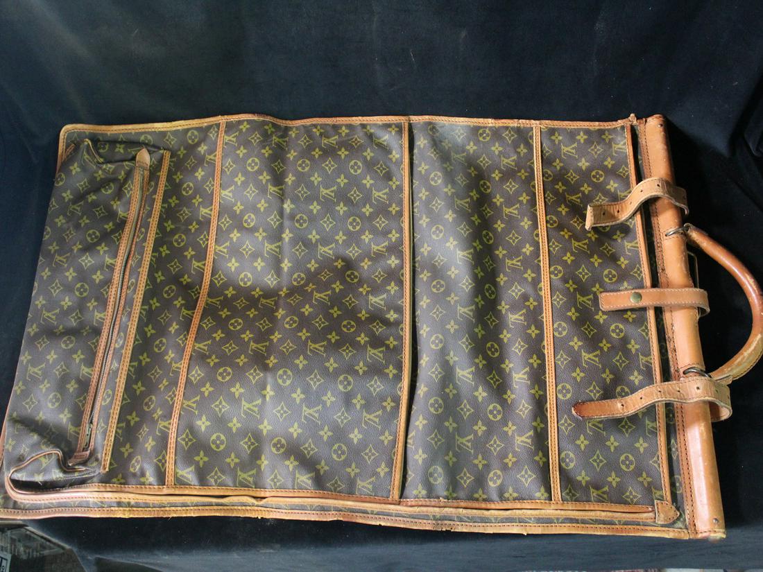 LOUIS VUITTON STYLE GARMENT BAG 30X22 (1 of 13)