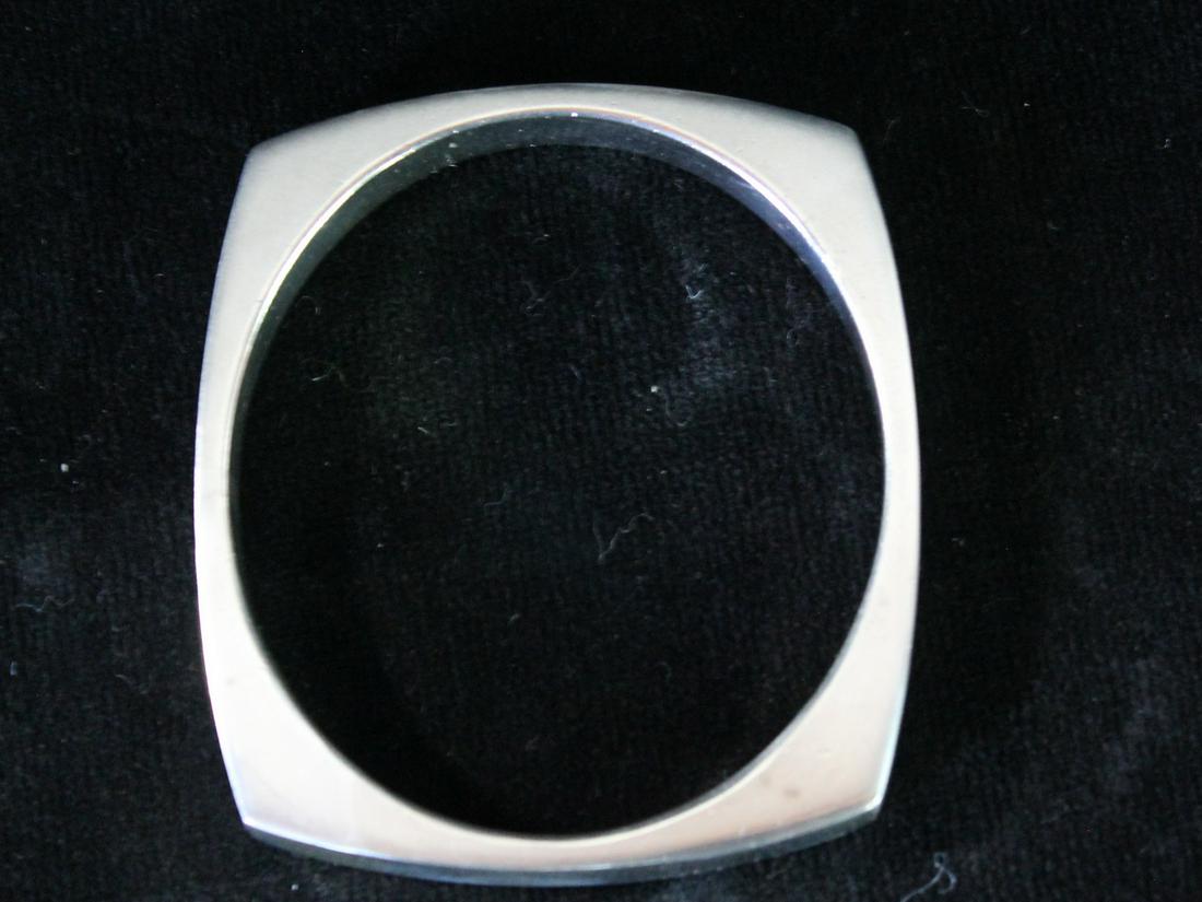 GUCCI STERLING SQUARED BANGLE BRACELET INT. DIA., 3.75" DIA. (1 of 5)