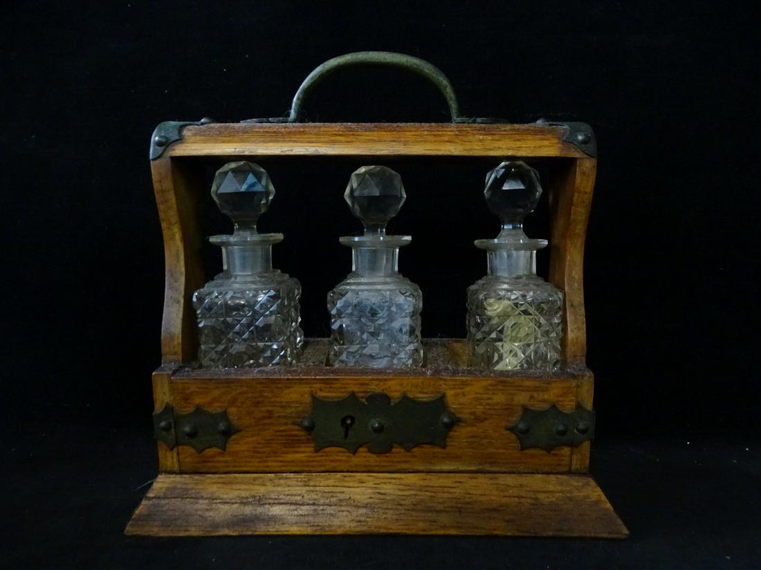 MINATURE 3 BOTTLE OAK TANTALUS W/ KEY 8X8 (1 of 12)