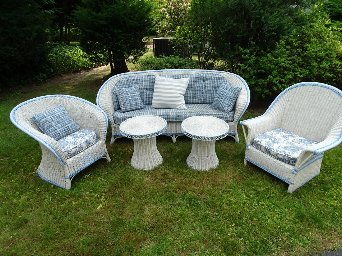 5 PC. WICKER GROUPING, SETTEE, ARM CHAIRS & SIDE TABLES - SETTEE 32 1/2" X 76" X 30" (1 of 20)