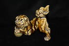 ANTIQUE GLAZED POTTERY JAPANESE MALE FOO DOG 7 X 8 X 5.5