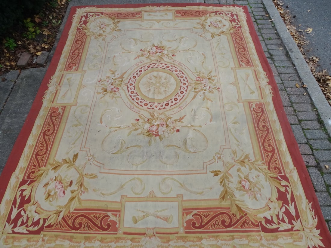 AUBUSSON RUG 10"1 X 7"8: AUBUSSON RUG 10"1 X 7"8