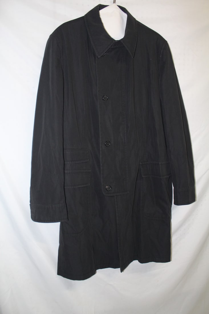 ESTATE OF FASHION EDITOR: GUCCI BLACK TWILL RAINCOAT WITH FLAP POCKETS, ZIP FRONT WITH BUTTON (1 of 12)