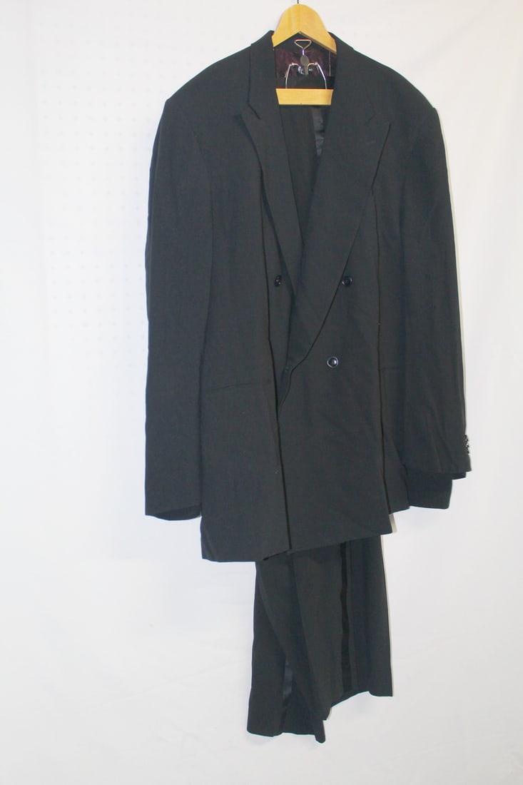 ESTATE OF FASHION EDITOR: GIORGIO ARMANI CUSTOM MADE TUXEDO, BLACK, SMALL MOTH HOLES IN BOTH PIECES,: ESTATE OF FASHION EDITOR: GIORGIO ARMANI CUSTOM MADE TUXEDO, BLACK, SMALL MOTH HOLES IN BOTH PIECES, NO SZ