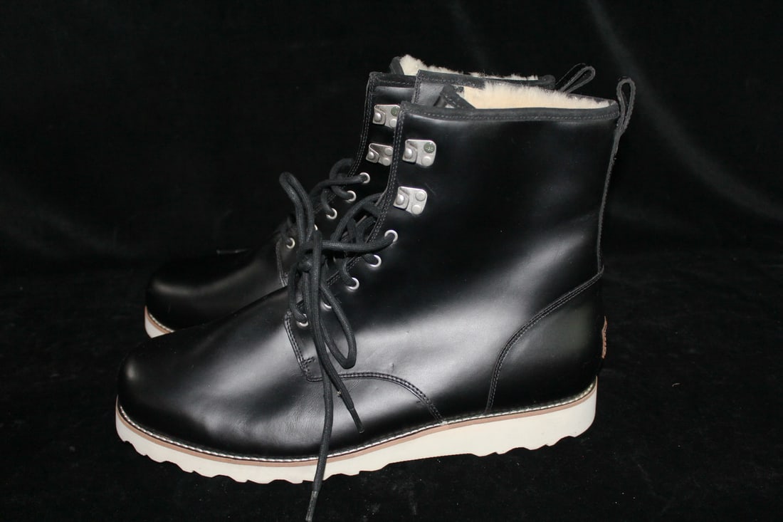 ESTATE OF FASHION EDITOR: UGGS VIBRAM LEATHER LACE UP BOOTS, BLACK, SZ 17, UNWORN: ESTATE OF FASHION EDITOR: UGGS VIBRAM LEATHER LACE UP BOOTS, BLACK, SZ 17, UNWORN