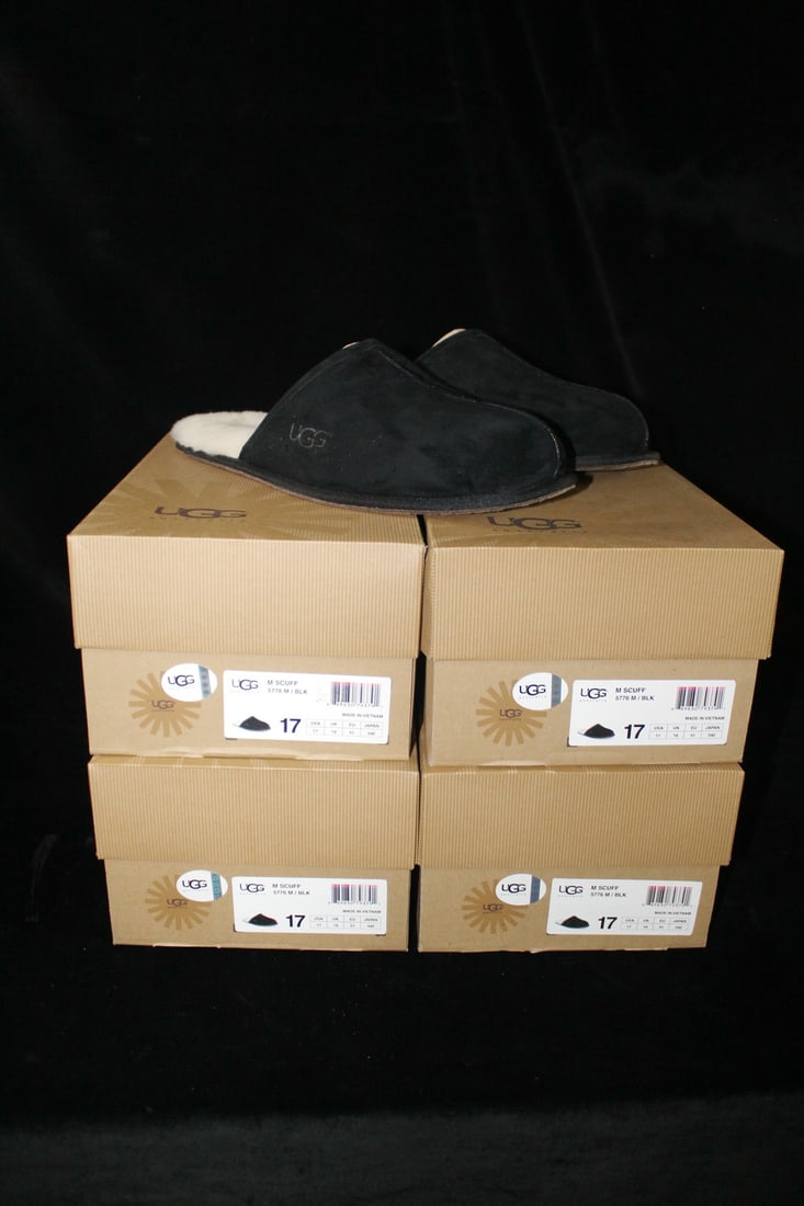 ESTATE OF FASHION EDITOR: FOUR PAIRS OF UGGS MEN'S SCUFF SLIPPERS, NEW IN BOX, SZ 17 (1 of 7)
