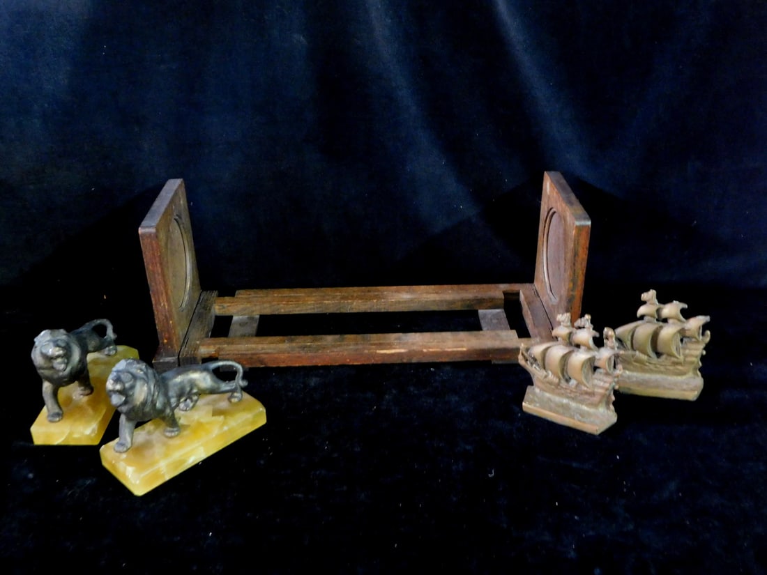 TWO SETS OF BOOKENDS AND ONE BOOK RACK, 6.5 X 17 X 6.25 LARGEST (1 of 12)