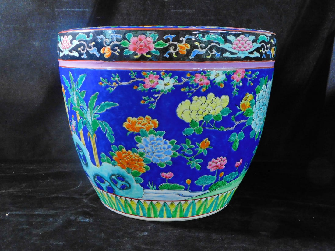 ASIAN PORCELAIN JARDINERE W/PHEASANT MOTIF 13" X 16" DIA.: ASIAN PORCELAIN JARDINERE W/PHEASANT MOTIF 13" X 16" DIA.