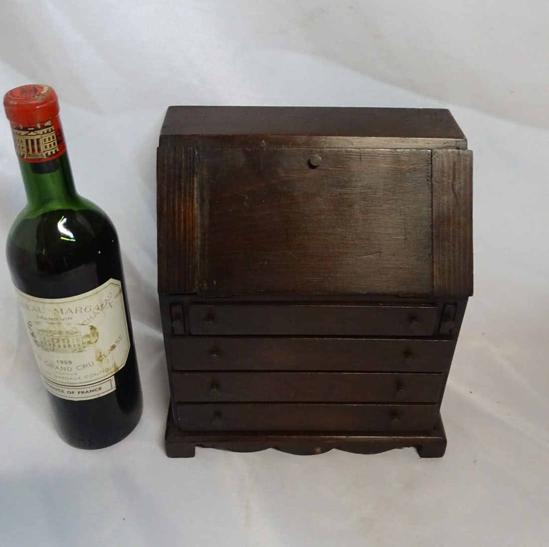 MINIATURE SALESMAN SAMPLE? ENGLISH SLANT FRONT DESK 10X9X5 (1 of 11)