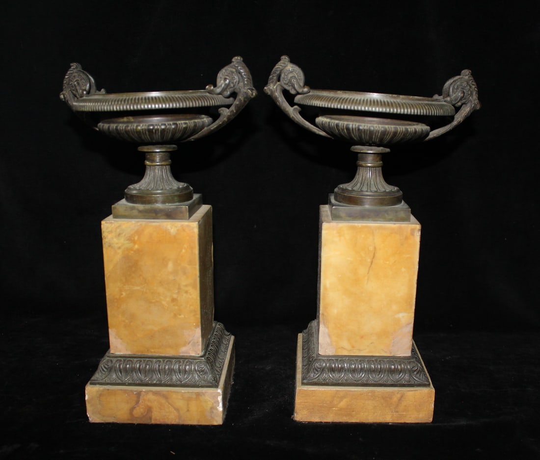 PAIR OF BRONZE URNS ON FAUX LIMESTONE PLINTHS, 12.75 X 8 X 5: PAIR OF BRONZE URNS ON FAUX LIMESTONE PLINTHS, 12.75 X 8 X 5