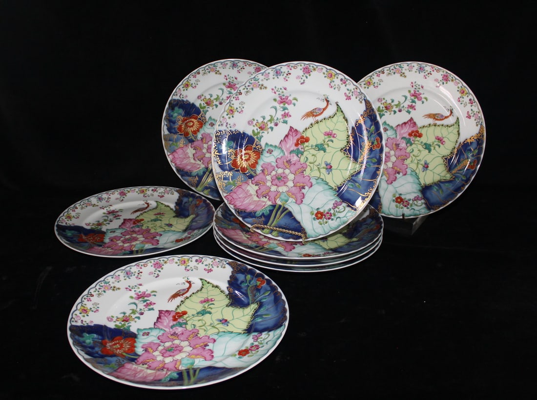 TEN MOTTAHEDEH TOBACCO LEAF SERVING PLATES (MET. MUSEUM OF ART), 10.75" DIA. (1 of 7)