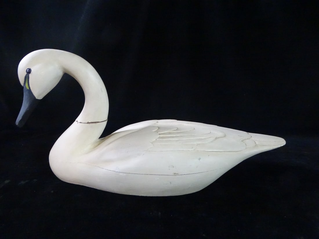 JOE WEAVER SIGNED "WHISTLING SWAN" DECOY, 9.5 X 19 X 7.5 (1 of 15)