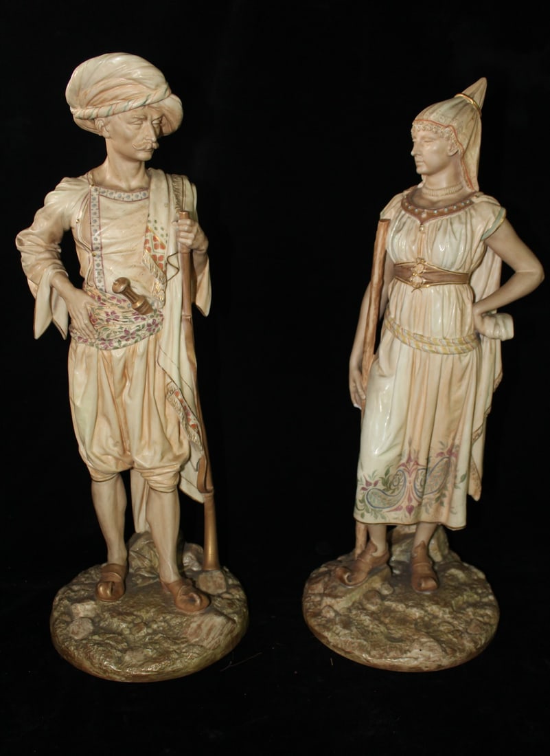 JAMES HADLEY ROYAL WORCESTER INDIAN BRINGAREE & SHEPHERDESS FIGURES 20" HIGH: JAMES HADLEY ROYAL WORCESTER INDIAN BRINGAREE & SHEPHERDESS FIGURES 20" HIGH