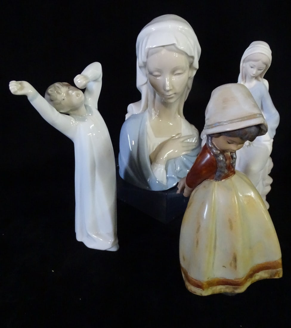 GROUP OF 4 LLADRO FIGURES  9 1/2" TALLEST (1 of 15)