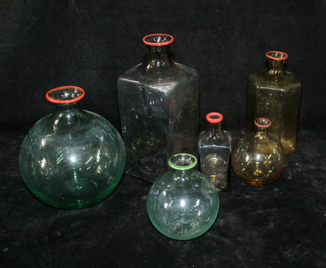 SIX SIGNED PIECES OF HALION GLASS, 6.5" TALLEST (1 of 5)