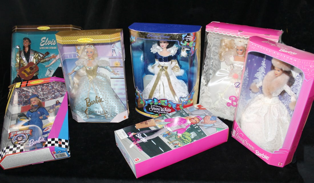 BOXLOT OF BARBIE DOLLS IN BOX, INC.. NASCAR, SNOW WHITE, AND ELVIS, LARGEST 15.5 X 12 X 3.25 LARGEST (1 of 14)