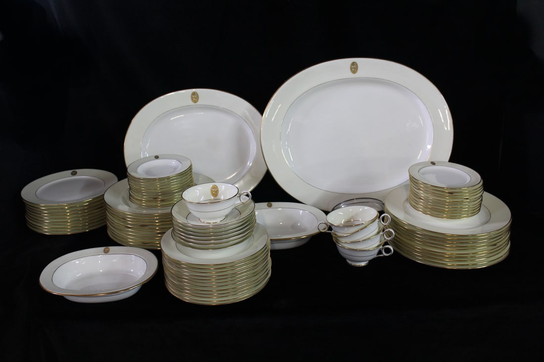 LARGE LOT OF IVORY AND WHITE CAULDON CHINA -BREAKDOWN IN PHOTOS: LARGE LOT OF IVORY AND WHITE CAULDON CHINA -BREAKDOWN IN PHOTOS