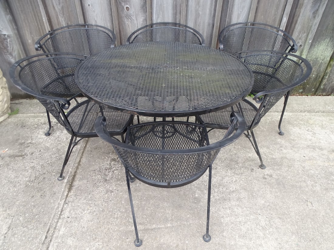 WOODARD STYLE CAST IRON DINING SET WITH ROUND TABLE AND SIX CHAIRS, TABLE 42" DIA., CHAIRS 29.75 X (1 of 20)